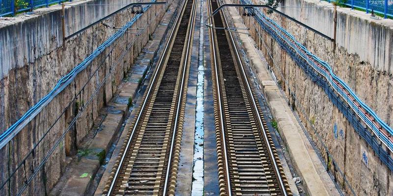 解锁家居设计灵感：10个现代阳台改造创意与实用装饰设计指南